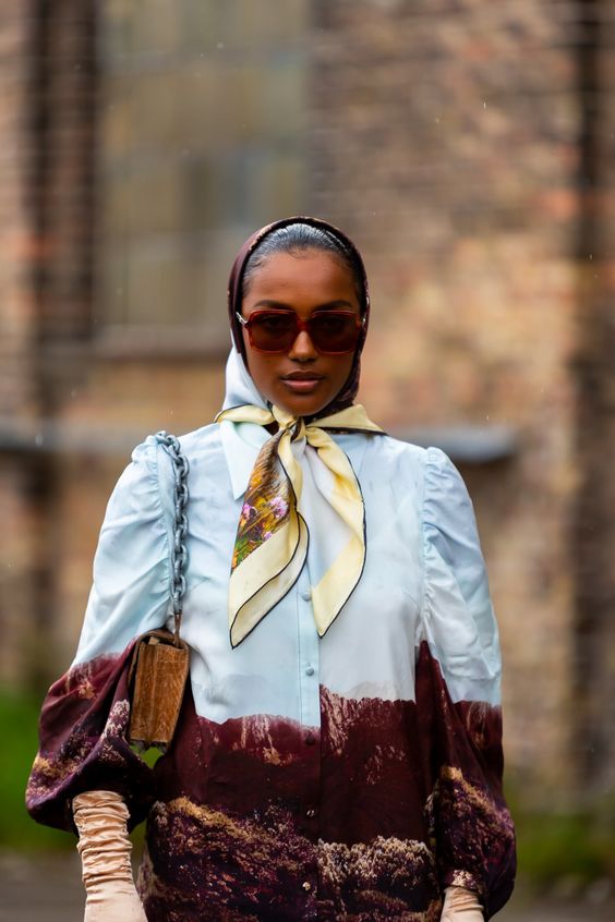 how to wear a head scarf renaissance style