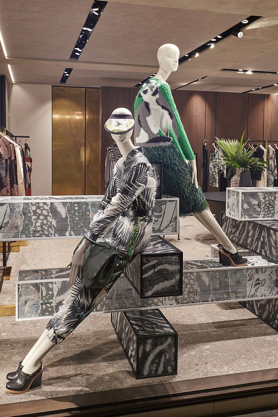 Visual Merchandising Trends 2023 for Your Clothing Store Italian E