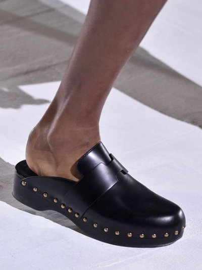 Is This The World's Ugliest Shoe? Or Can You Photoshop One Even